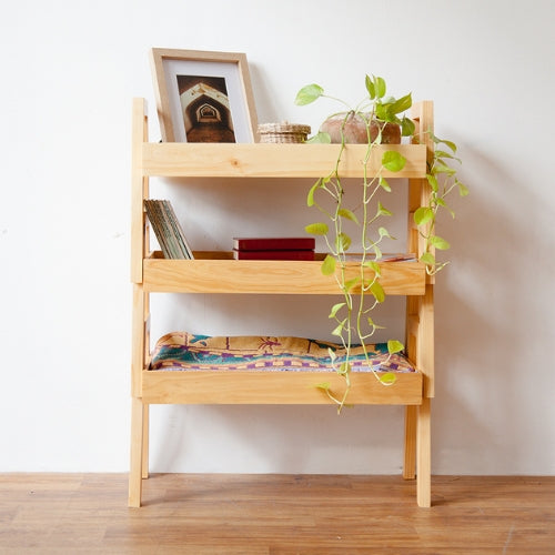 étagère en bois brut 